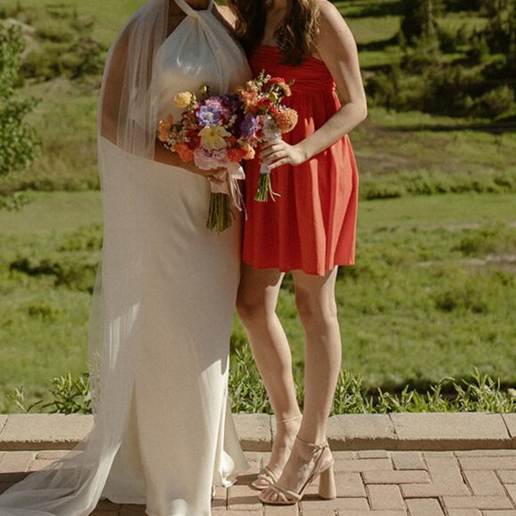 Reformation Catarina Dress in Red | Size 6, Worn once; in perfect condition - Picture 2 of 3